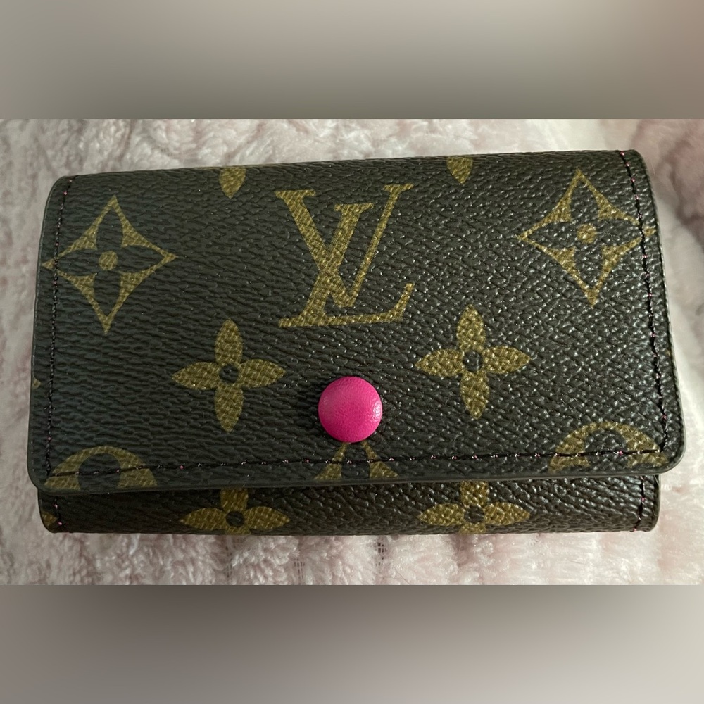 Designer Inspired key chain-key holder